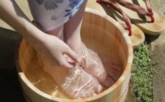 还在为汗脚烦恼?这些治疗小妙招请拿好!
